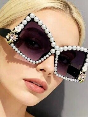 ✨️Celeb Style Pearl-Embellished Sunglasses Brown